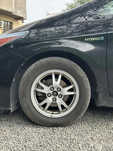 Продажа авто: Toyota Prius: 2011 г., 1.8 л, Вариатор, Гибрид, Хэтчбэк — 5
