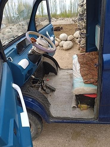 осень весна: Электро лабо сатылат Интерьер компактного автомобиля, выполненный в — 6