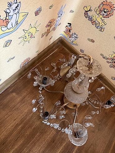 часы из эпоксидной смолы: Люстра хрустальная — 2