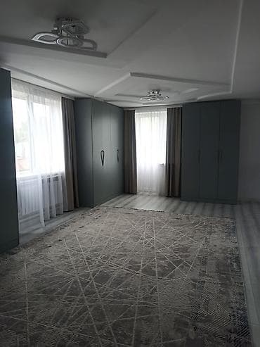 Дома: 🏡 СРОЧНО ПРОДАЁТСЯ ДОМ Район: Кызыл-Аскер📍 🏠 Комнаты: 5 | 📐 Площадь — 10