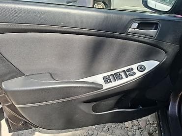 mazda cronos: Hyundai Solaris: 2016 г., 1.4 л, Автомат, Бензин, Седан — 9