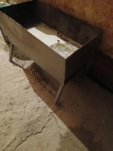 Кормушка/ясельная ванночка для животных - Материал: сталь