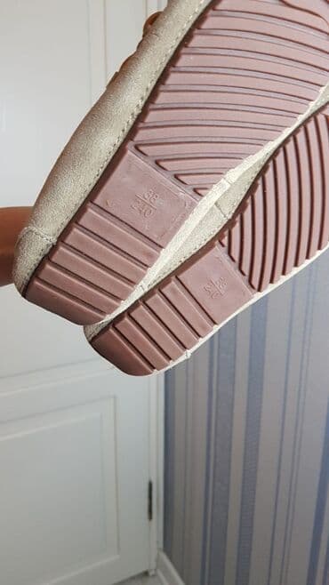 белорусская обувь для проблемных ног бишкек: Продаю новые мокасины, угги, ugg, натуральный мех, овчинка, замша, 37й — 3