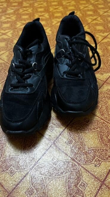 Киреге берилүүчү кийимдер: Черные кроссовки универсального стиля. - Цвет: полностью черный - — 1