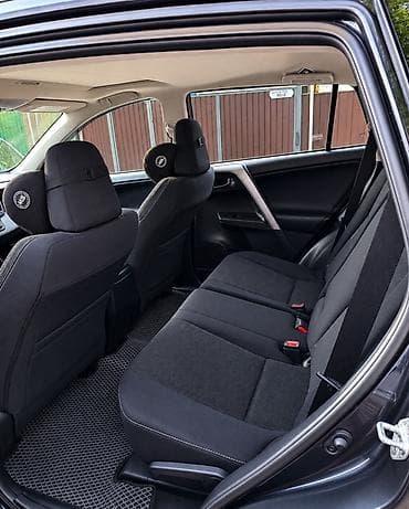 Toyota RAV4: 2017 г., 2.5 л, Автомат, Бензин, Кроссовер — 4