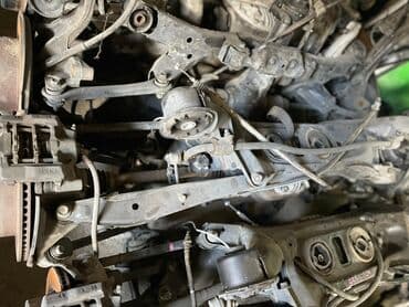 средний кузов двух скат: Toyota Crown Athlete,Crown Majesta, Mark 2 100 кузов, Subaru Legacy B4 — 4