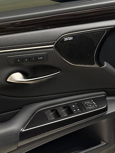 Lexus: Lexus ES: 2019 г., 2.5 л, Вариатор, Гибрид, Седан — 10