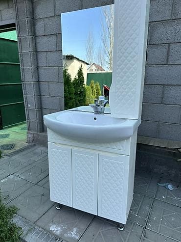 комоды шкафы тумбы: Тумба для ванны, Б/у, С раковиной, Другой материал, Самовывоз, цвет - Белый — 1