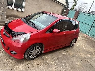 Honda Jazz: 2006 г., 1.4 л, Бензин, Хэтчбэк