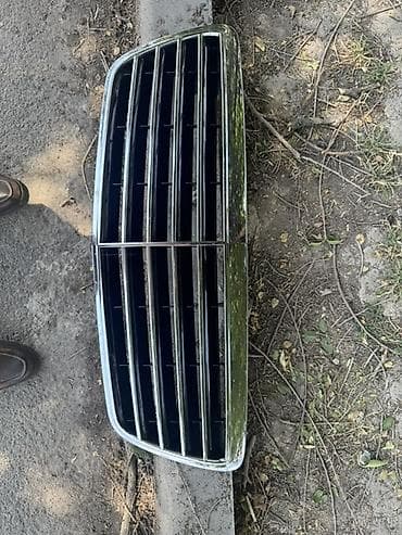 Продается решетка радиатора на Мерседес Бенц w210 (авангард ) хром в — 1