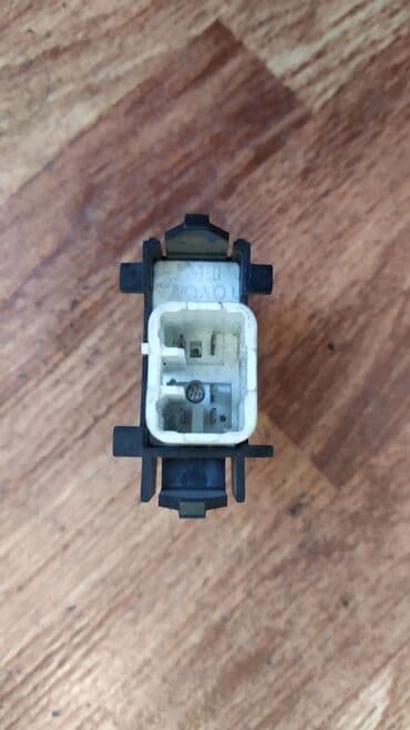 охотничий магазин ош: Toyota Surf / 4Runner 215 кнопка блокировки двери, Тойота Сюрф / — 2