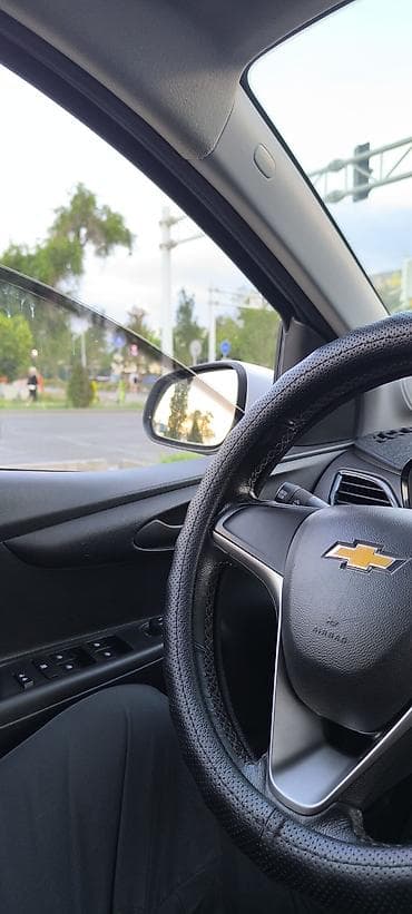 Продажа авто: Chevrolet Spark: 2018 г., 0.1 л, Автомат, Бензин, Хэтчбэк — 7