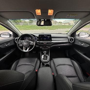 gelly coolray: Kia K3: 2021 г., 1.6 л, Автомат, Бензин, Седан — 7