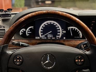 значок mercedes: Mercedes-Benz S-Class: 2006 г., 5.5 л, Автомат, Бензин, Седан — 8