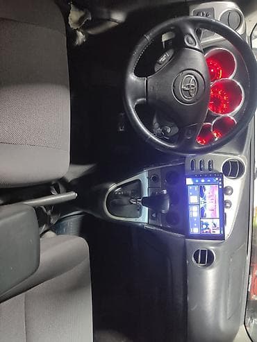 lexsus lx 470: Toyota Matrix: 2003 г., 1.8 л, Автомат, Бензин, Хэтчбэк — 4