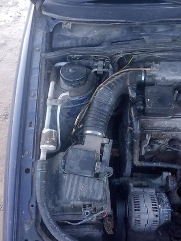 срочно продаю вольво: Volkswagen Passat Variant: 1994 г., 2 л, Бензин, Универсал — 6