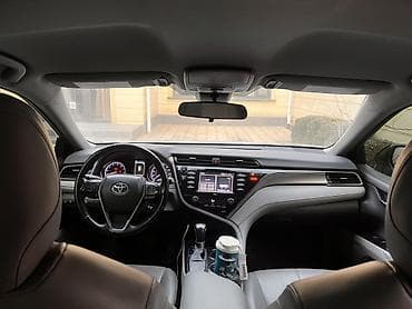 prius v: Toyota Camry: 2020 г., 2.5 л, Автомат, Бензин, Седан — 5