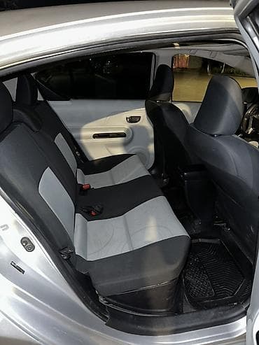 Продажа авто: Toyota Prius C: 2012 г., 1.5 л, Вариатор, Гибрид, Хэтчбэк — 9