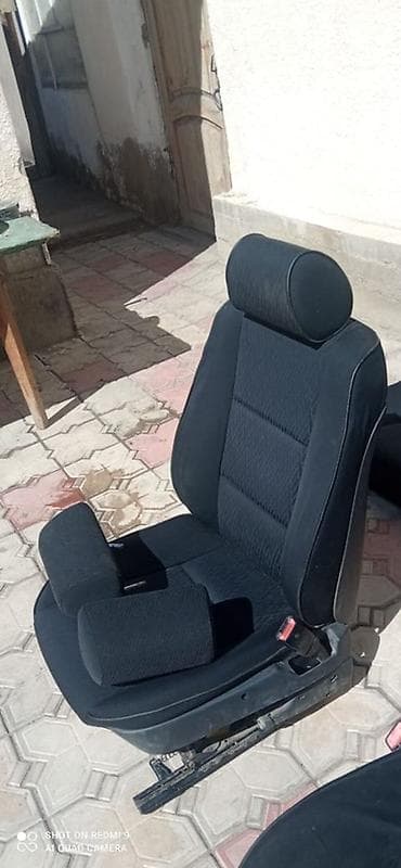 Унаа тетиктери: Орундуктар комплектиси, Кездеме, BMW Колдонулган — 1