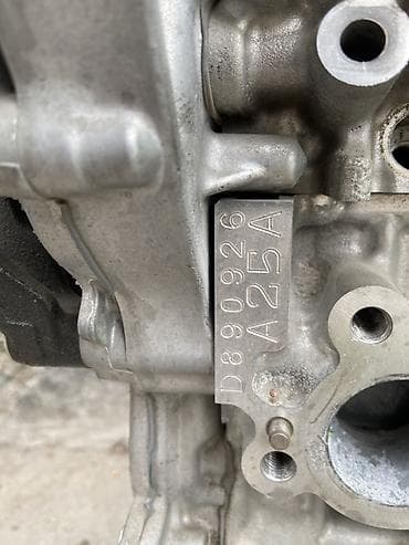 mark 2 qualis: Бензиновый мотор Toyota 2.5 л — 1