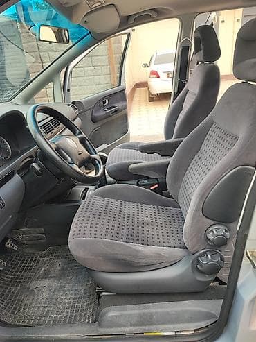 хд 78: Volkswagen Sharan: 2003 г., 2 л, Механика, Бензин, Минивэн — 4