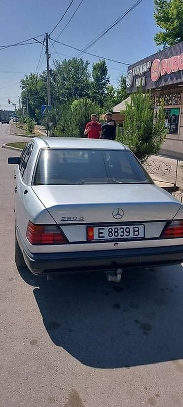 чехол на мерс: Mercedes-Benz W124: 1989 г., 2 л, Дизель, Седан — 3