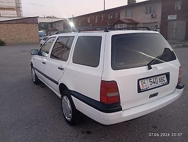 yuan up: Volkswagen Golf: 1994 г., 1.8 л, Механика, Бензин, Универсал — 3