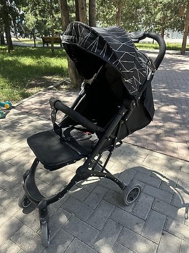 Продается прогулочная коляска 🖤 Стильная и удобная прогулочная