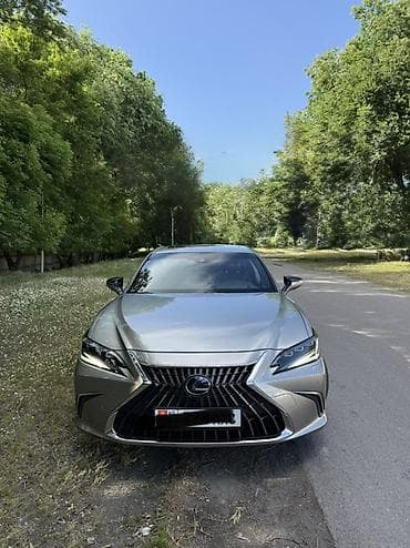 Lexus ES: 2022 г., 2.5 л, Автомат, Гибрид, Седан
