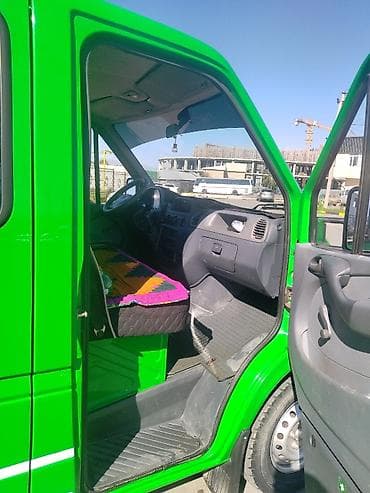 Продаётся Mercedes-Benz Sprinter (двойная кабина) — бортовой at lalafo.kg Продаётся Mercedes-Benz Sprinter (двойная кабина) — бортовой