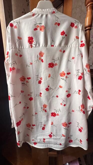 б у брендовые вещи: Блузки — 4