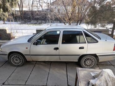 Daewoo Nexia: 2005 г., 1.5 л, Механика, Бензин, Седан