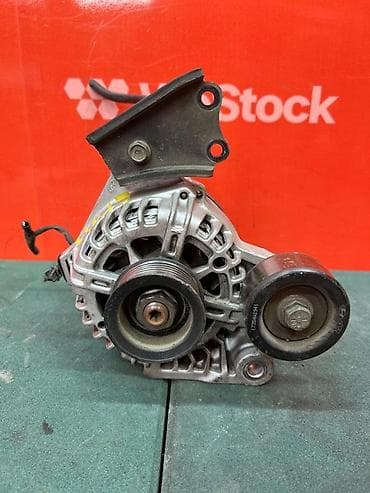 Генератор Hyundai 2016 г., Б/у, Оригинал