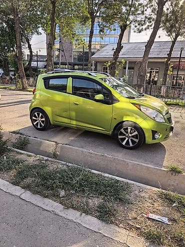 поло автомат: Chevrolet Spark: 2010 г., 1 л, Механика, Хэтчбэк — 4