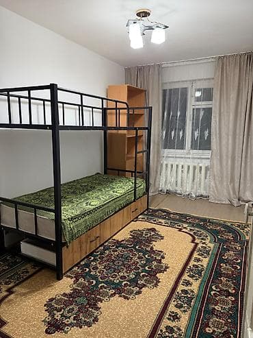 Сдаётся 3-комнатная квартира в 4-ом мкр. на первой линии по Карла — 7