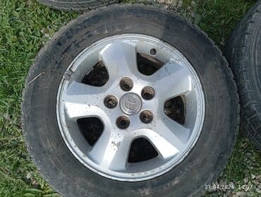 зимние шины на ниву 21214: Литые Диски R 15 Toyota, Комплект, отверстий - 4, Б/у — 2