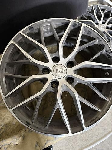 rb 26: Литые Диски R 17 Replica, Комплект, отверстий - 5, Б/у — 1
