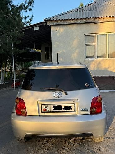 santa fe 2017: Toyota Ist: 2003 г., 1.3 л, Автомат, Бензин, Хэтчбэк — 4