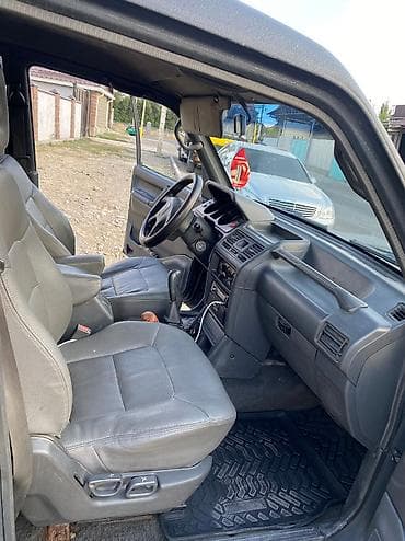 авто ровер: Mitsubishi Pajero: 1998 г., 2.8 л, Механика, Дизель, Внедорожник — 4