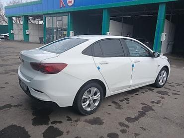 шваралет авио: Chevrolet Onix: 2020 г., 1 л, Автомат, Бензин, Седан — 3