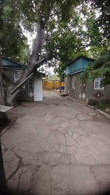 Продаю дом с участком 8 соток и хоз.постройками в Ананьево. Жилой дом at lalafo.kg Продаю дом с участком 8 соток и хоз.постройками в Ананьево. Жилой дом