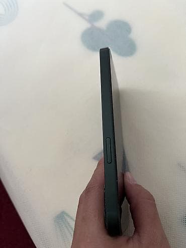 IPhone 13, Б/у, 128 ГБ, Зеленый, Чехол, 88 % — 3