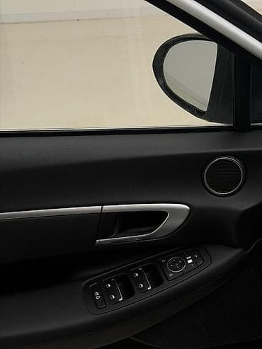 daewoo centra: Hyundai Sonata: 2019 г., 2 л, Автомат, Бензин, Фастбек — 10