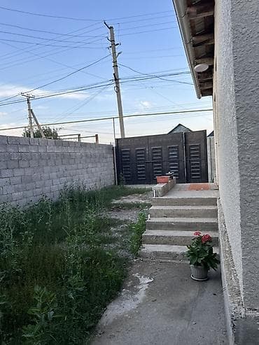 Үй жана бакча: 🏡 Продается дом в г. Токмок (район Сахзовод) Дом в хорошем состоянии — 8