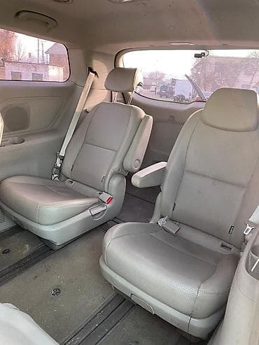 Унаа сатуу: Kia Carnival: 2018 г., 2.2 л, Автомат, Дизель, Универсал — 8