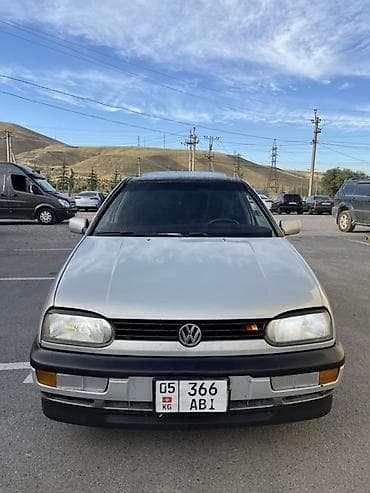 Продажа авто: Volkswagen Golf: 1997 г., 2 л, Механика, Бензин, Хэтчбэк — 4
