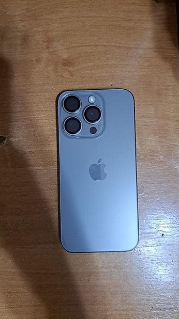 IPhone 15 Pro, Б/у, 256 ГБ, Natural Titanium, Зарядное устройство, Чехол, Кабель, 85 %