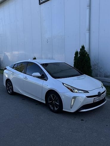 топливо пол: Toyota Prius: 2019 г., 1.5 л, Автомат, Гибрид, Хэтчбэк — 2