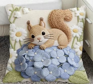 Наматрасники и топперы: Декоративные подушки наволочки с новогодними принтами — 3