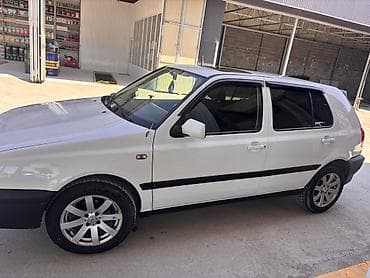 сктер: Volkswagen Golf: 1997 г., 1.8 л, Кол менен иштөөчү, Бензин — 2